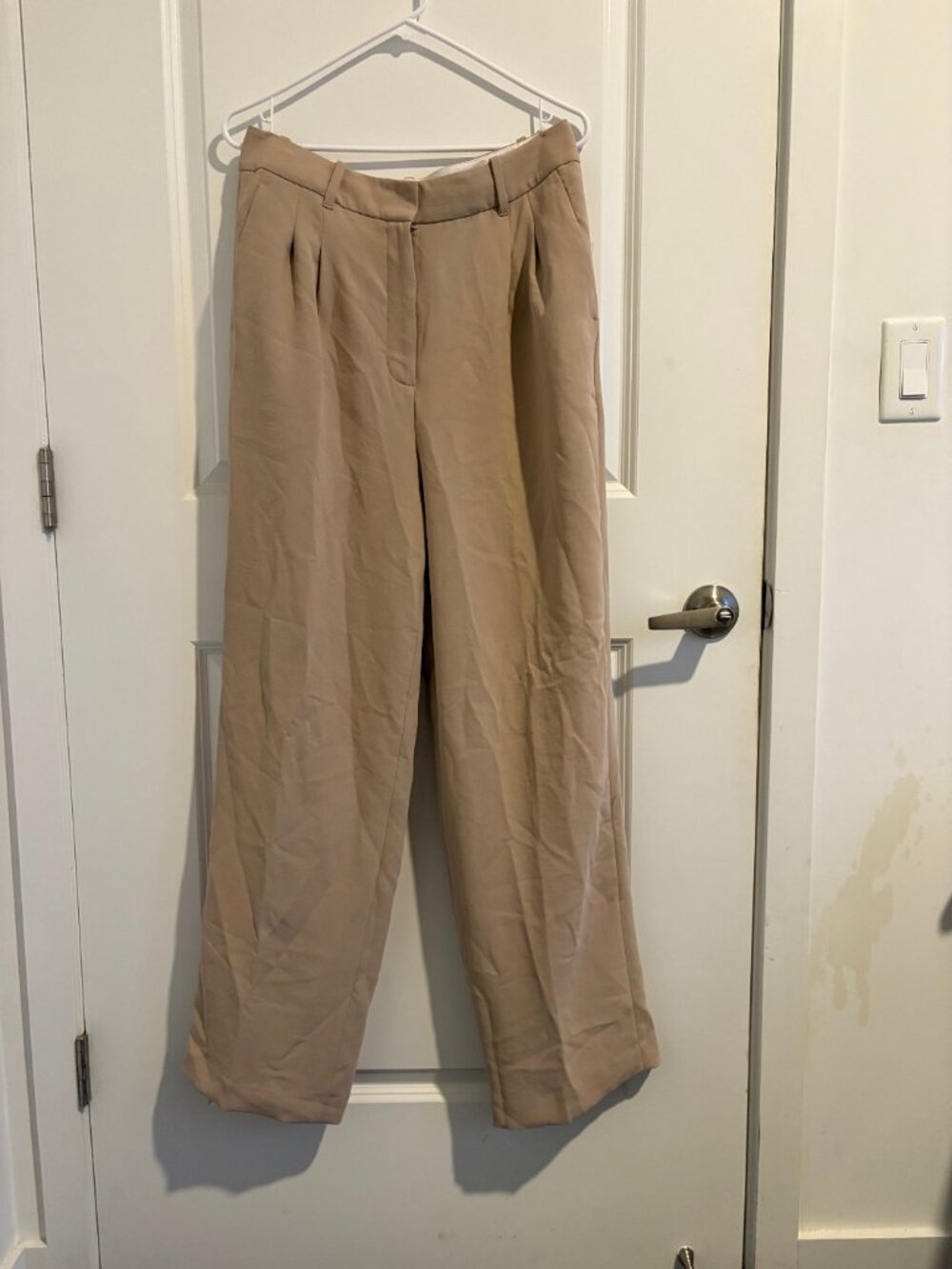 Aritzia Effortless Pant Beige 10